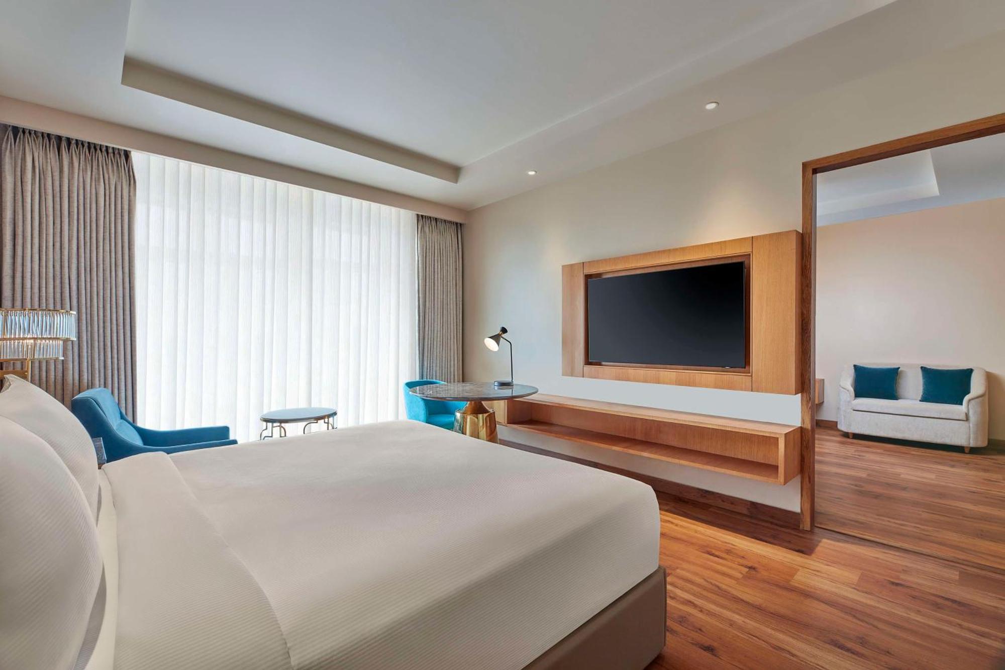 Doubletree By Hilton Varanasi Esterno foto
